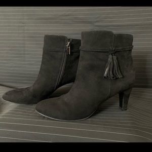 Bandolino size 8 booties
